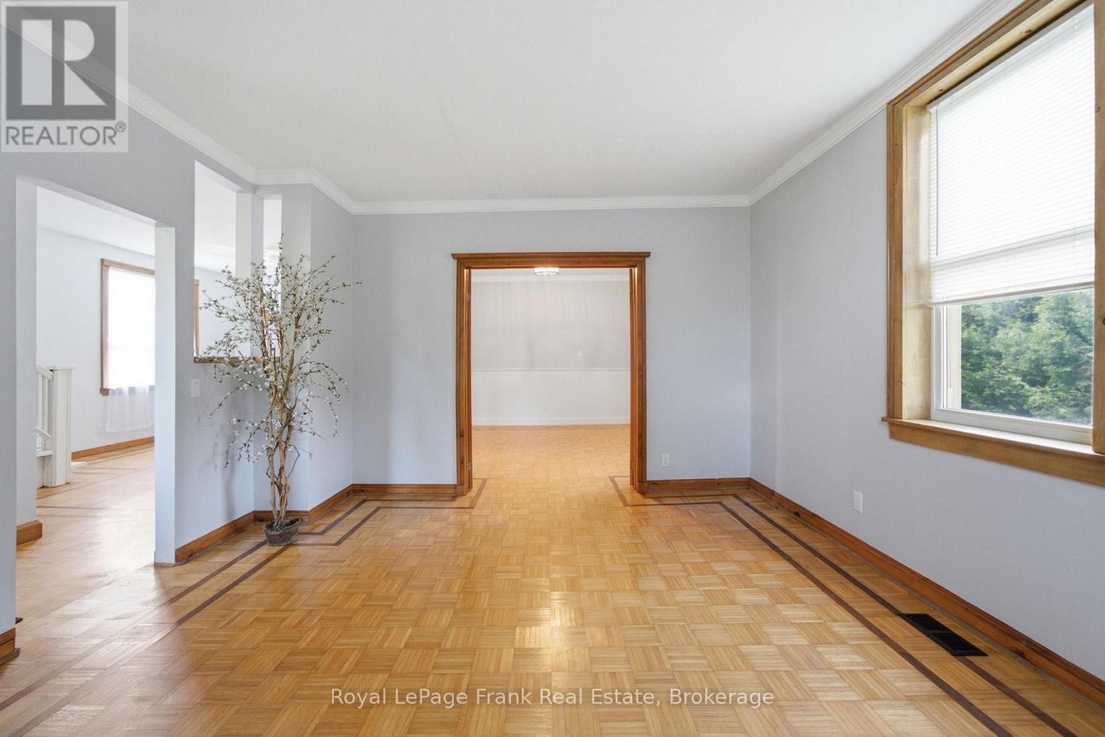 220 LINDEN VALLEY ROAD - 5