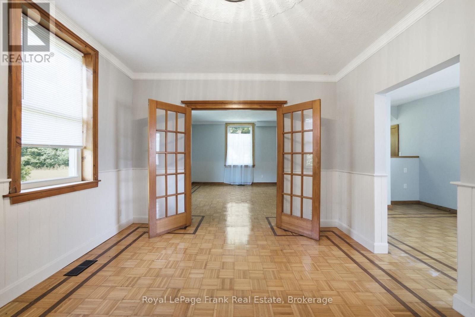 220 LINDEN VALLEY ROAD - 9