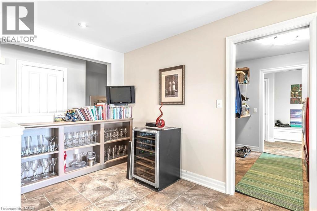 915 QUEENSTON Road - 22
