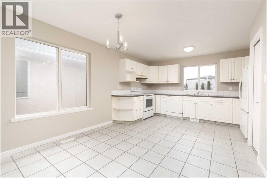 158 Jerry Potts Boulevard W - 3