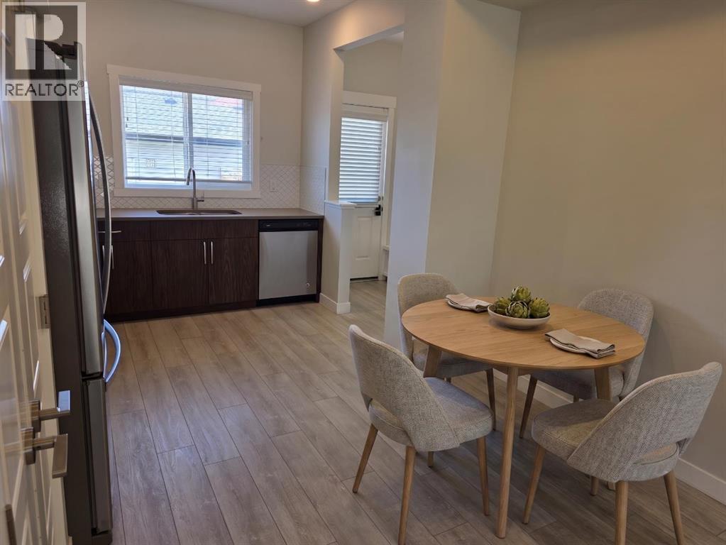 107 Lucas Boulevard NW - 11