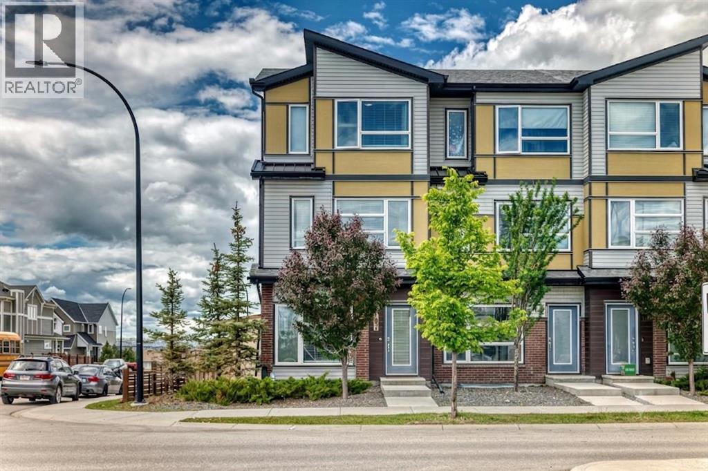 107 Lucas Boulevard NW - 2