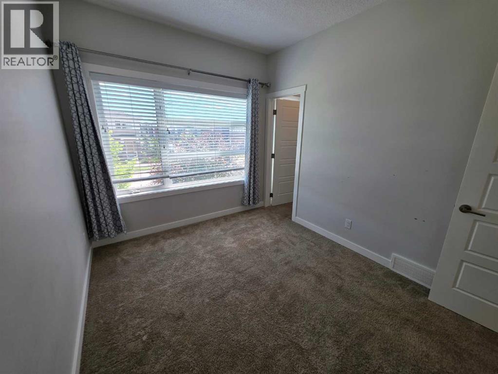 107 Lucas Boulevard NW - 19