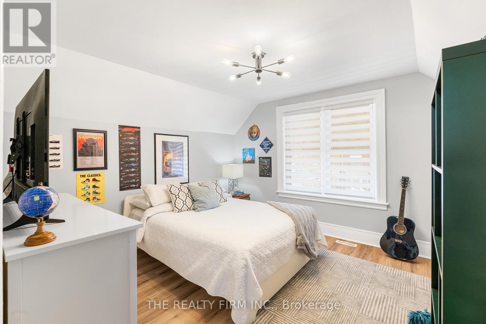 31 FIFTH AVENUE - 15