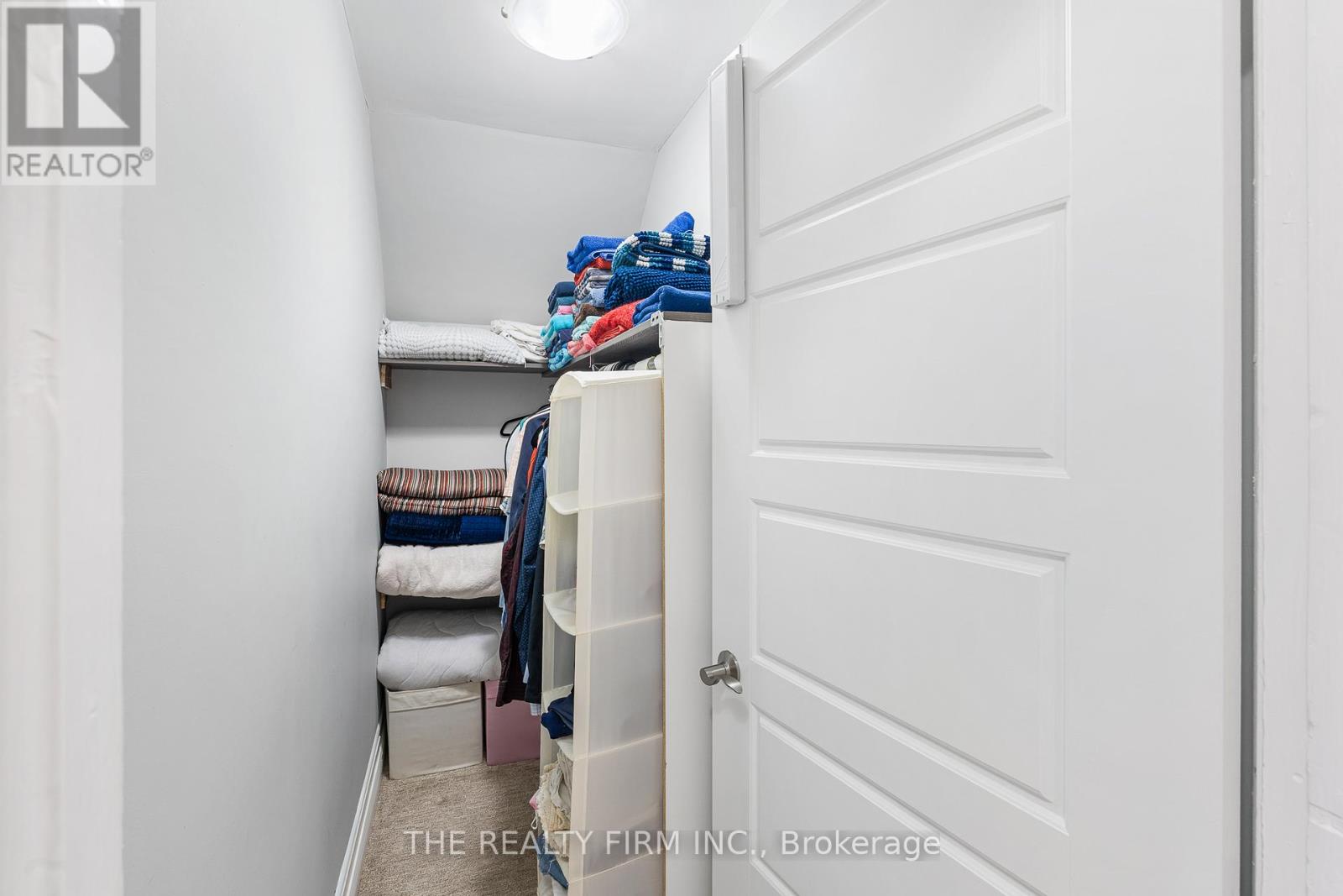 31 FIFTH AVENUE - 19