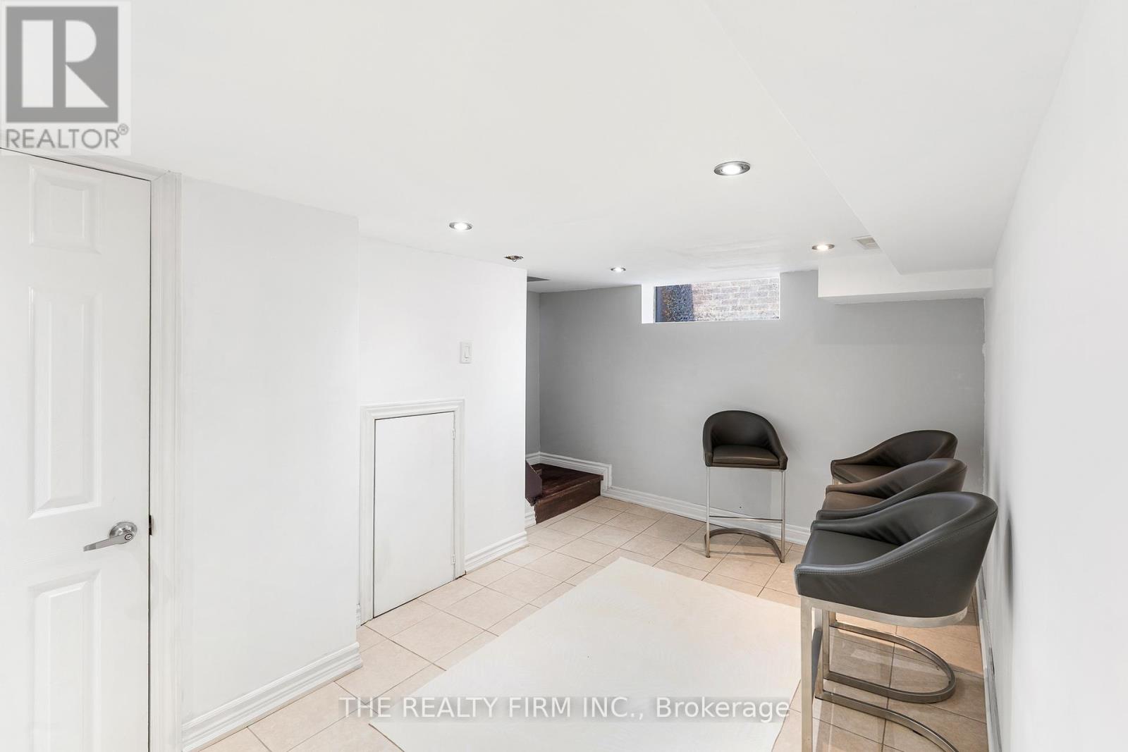 31 FIFTH AVENUE - 24