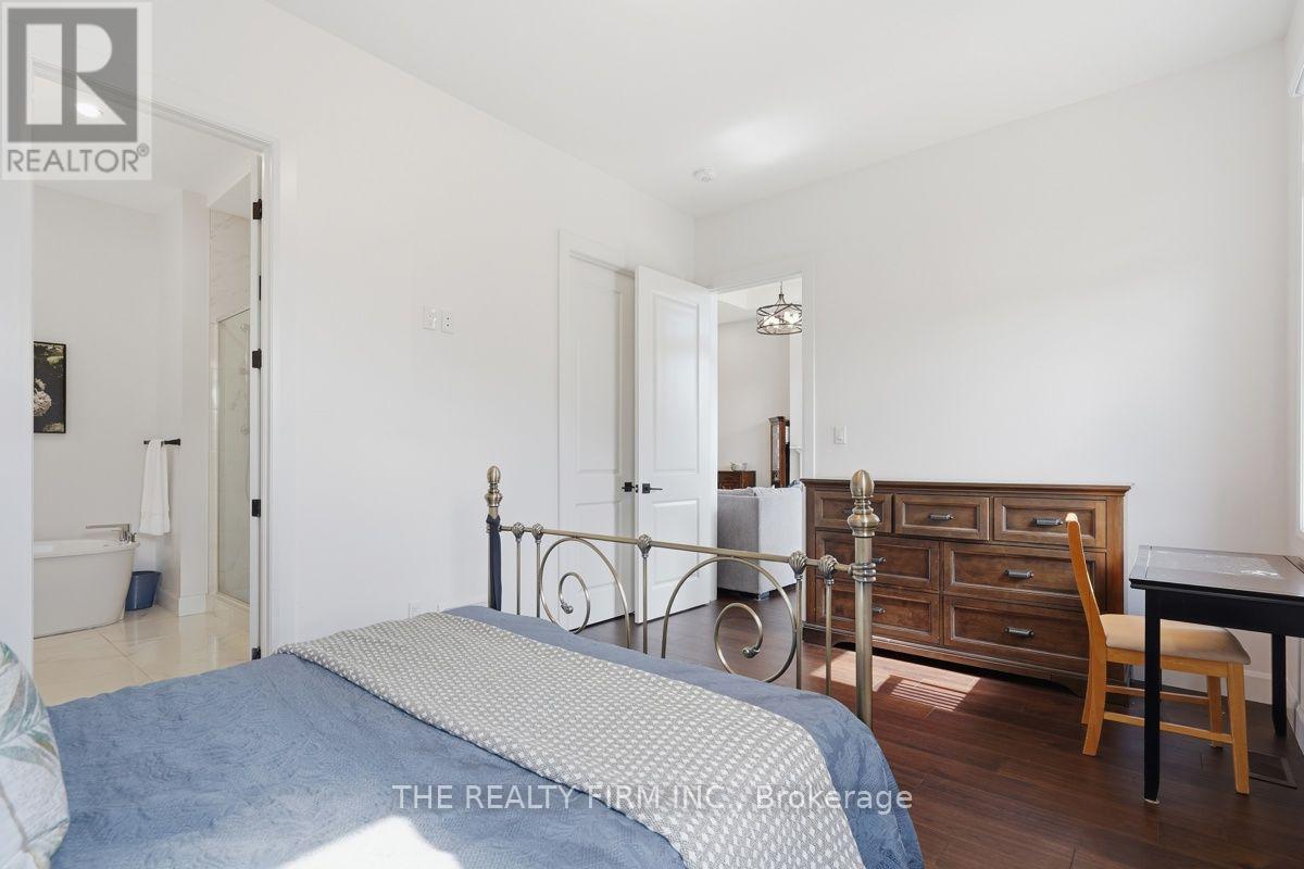 #1 6990 CLAYTON WALK - Image 24