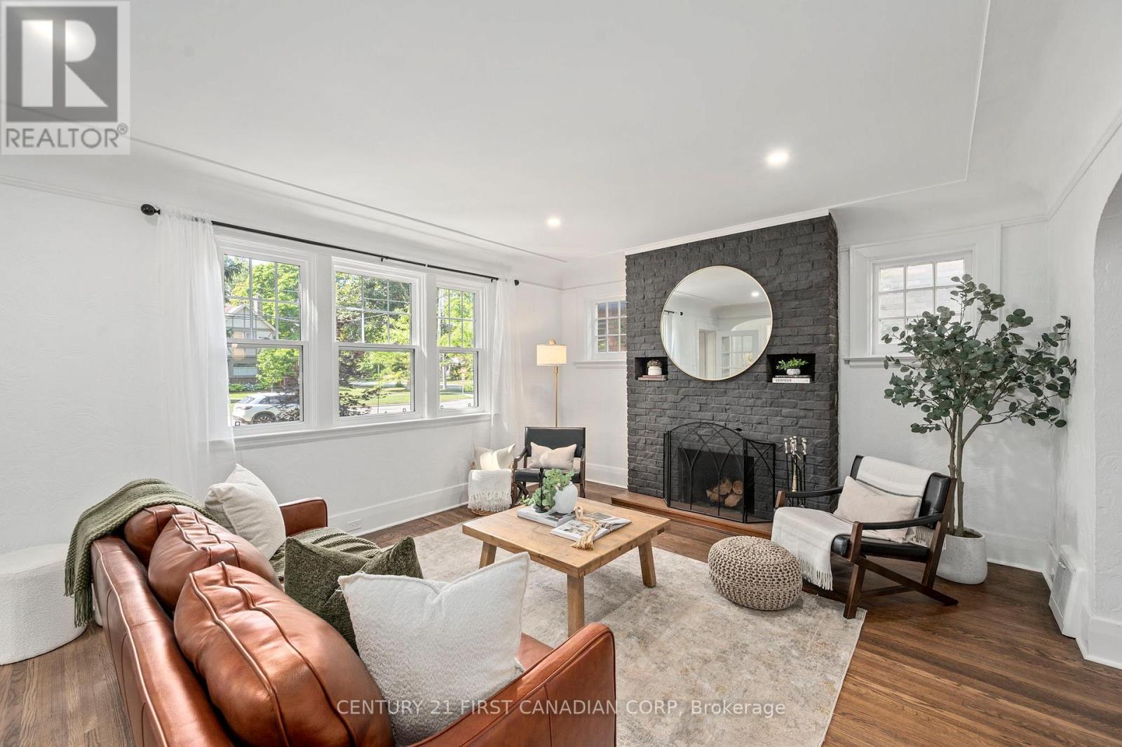 398 VICTORIA STREET - Image 9