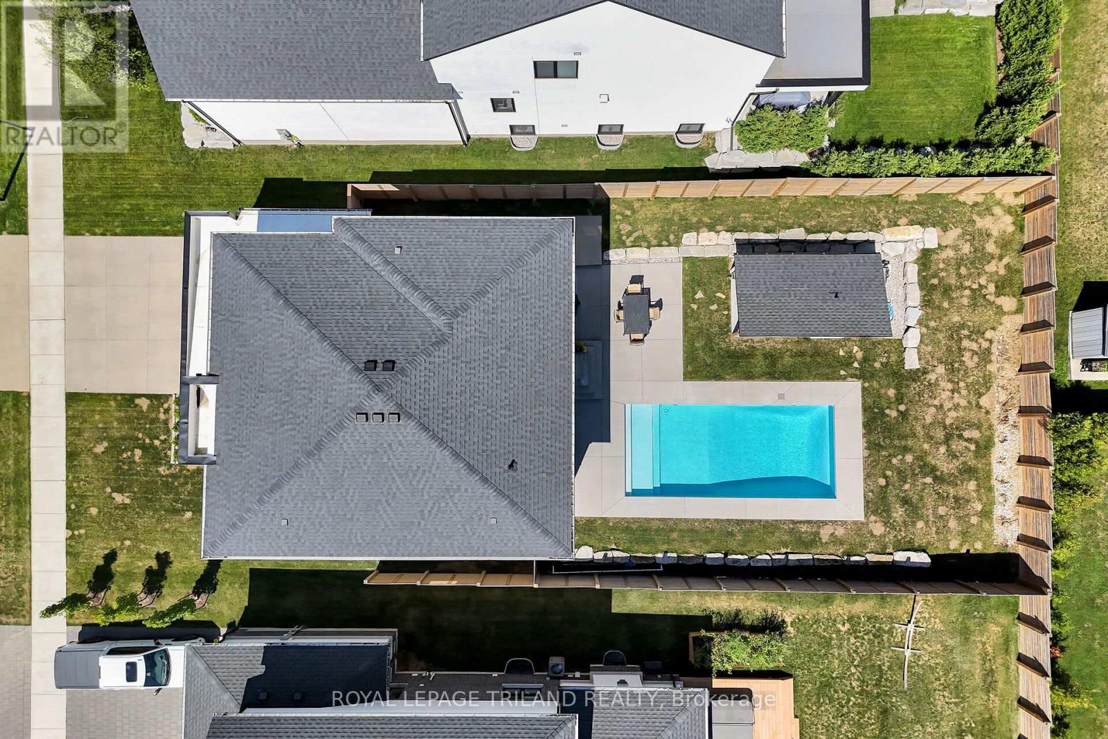 62 CRESTVIEW DRIVE - 37