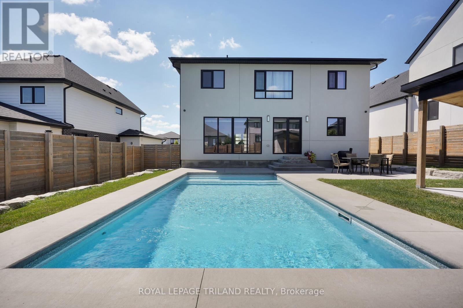 62 CRESTVIEW DRIVE - 38