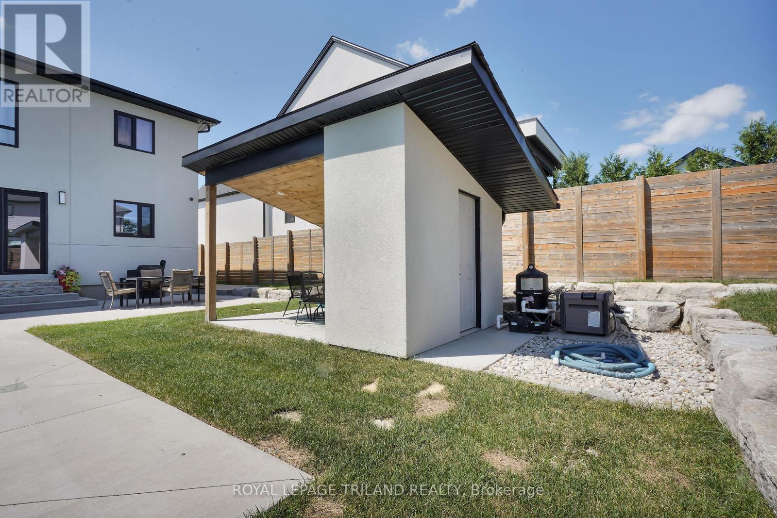 62 CRESTVIEW DRIVE - 49