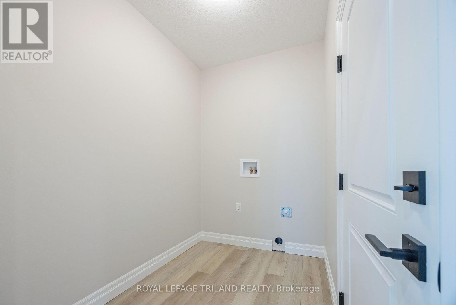 189 CATHERINE STREET - 33