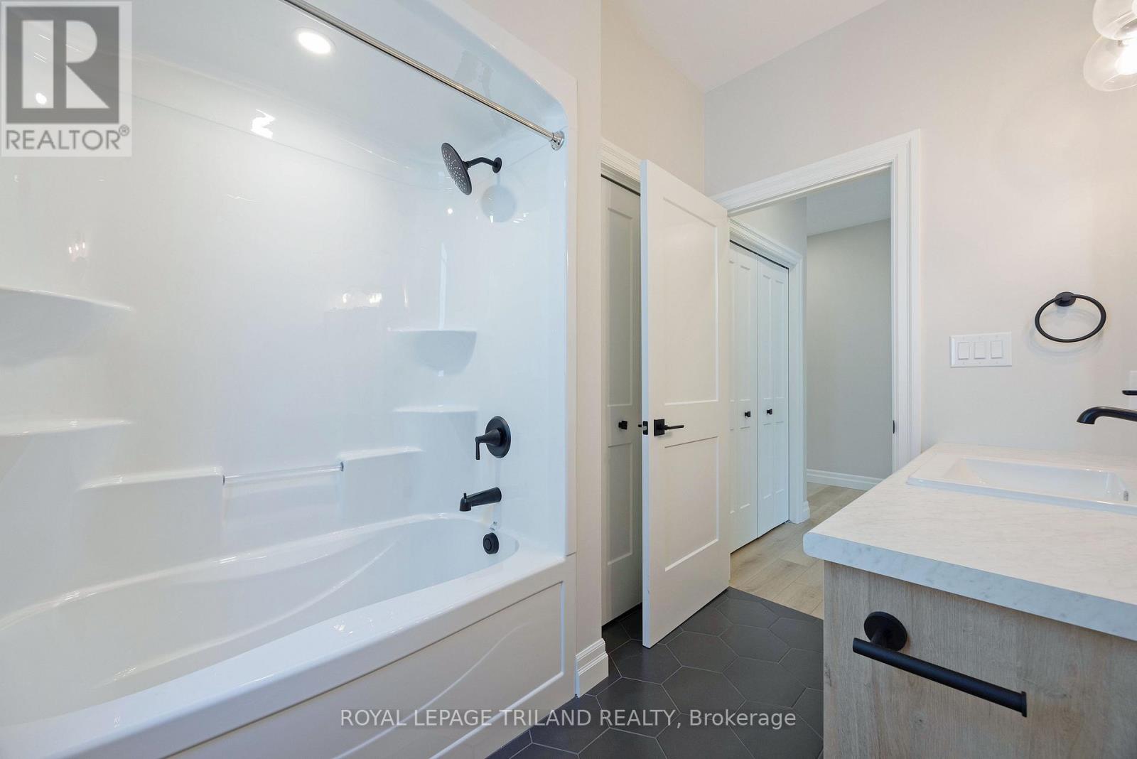 189 CATHERINE STREET - 8