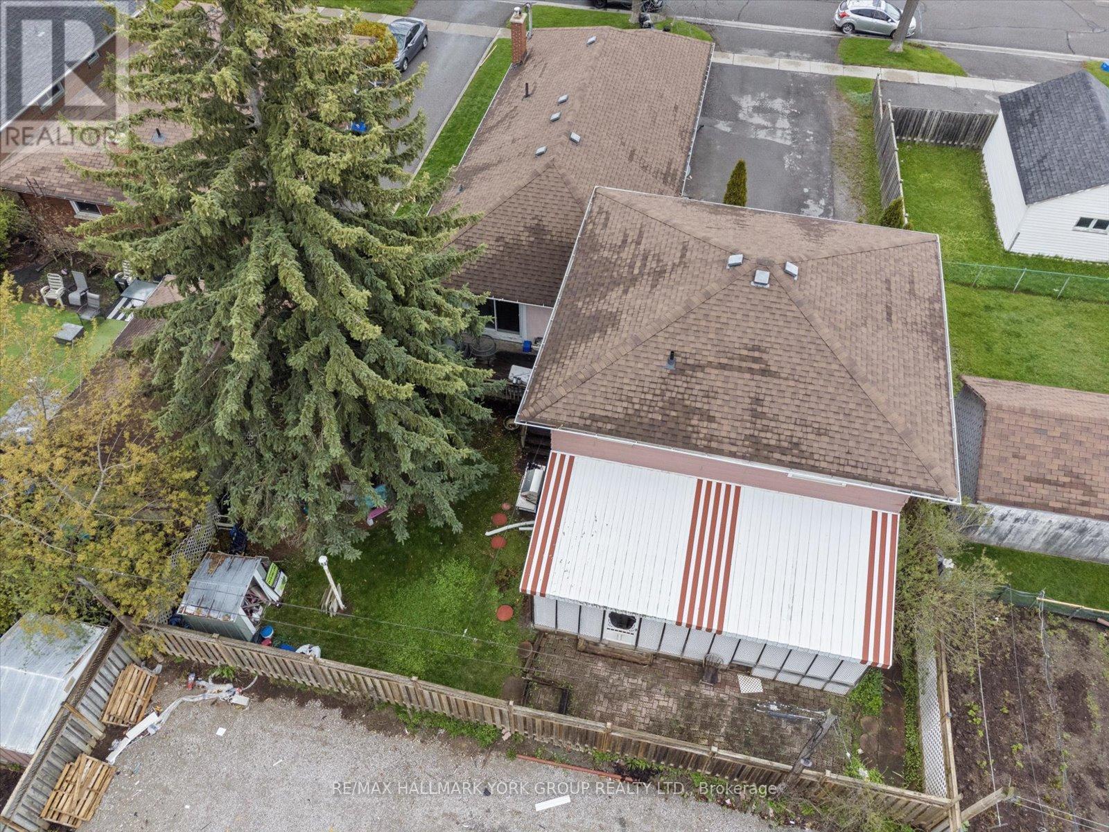 226 CROMWELL AVENUE - 13