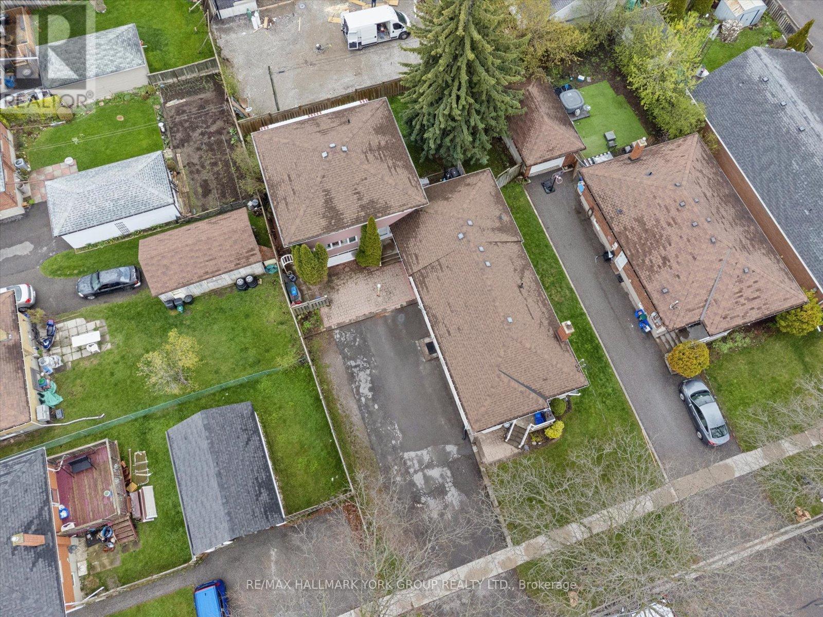 226 CROMWELL AVENUE - 16