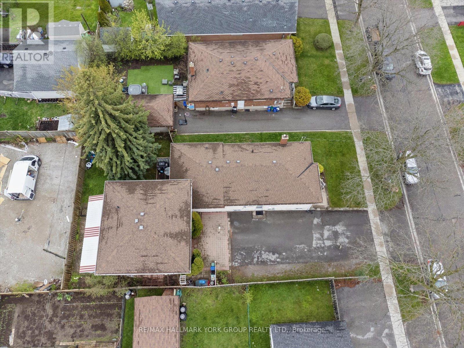 226 CROMWELL AVENUE - 17