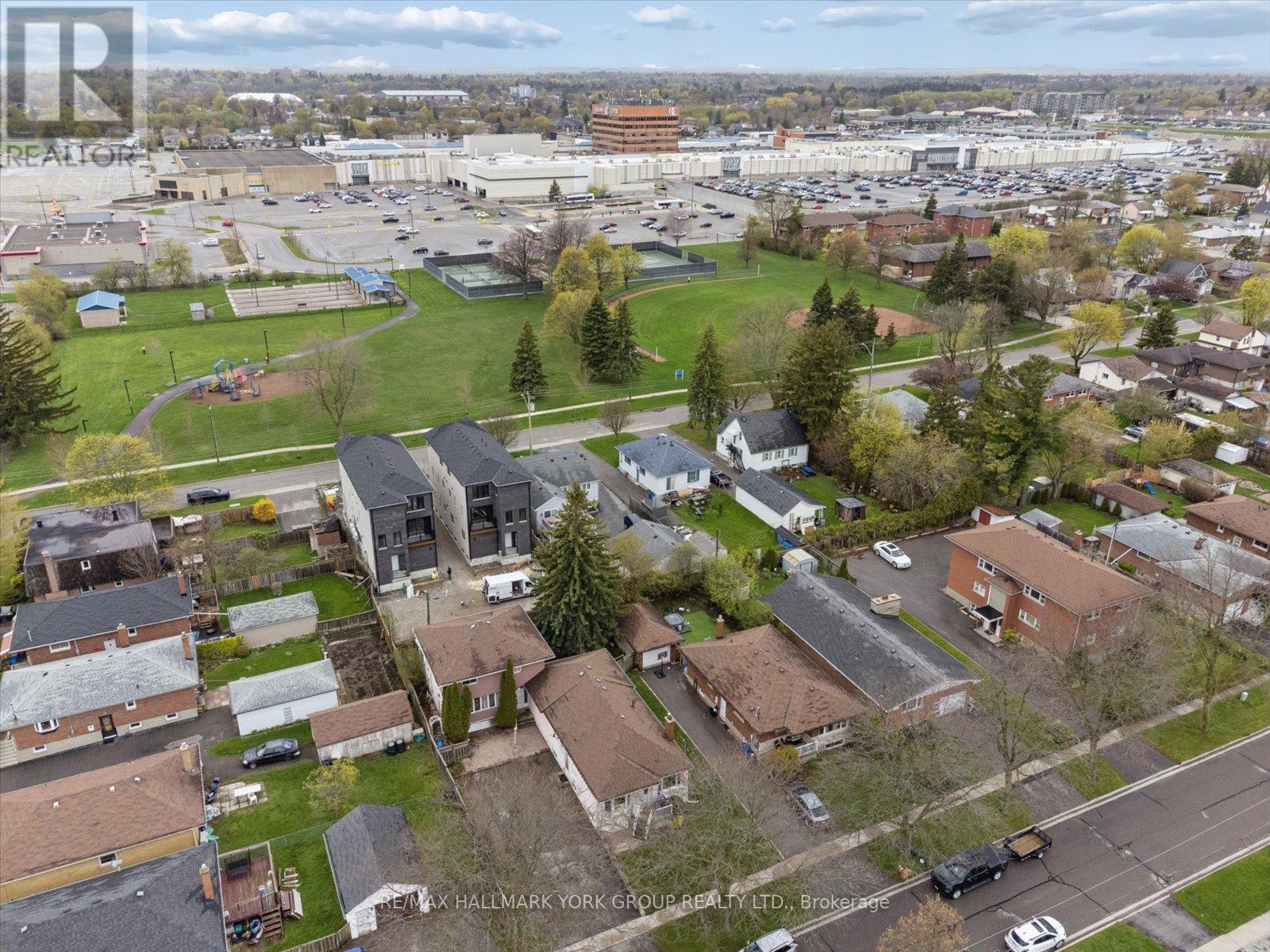 226 CROMWELL AVENUE - 25