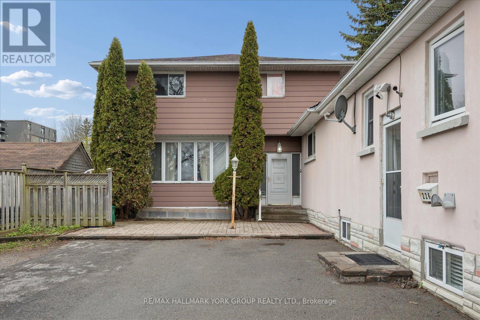 226 CROMWELL AVENUE - 4