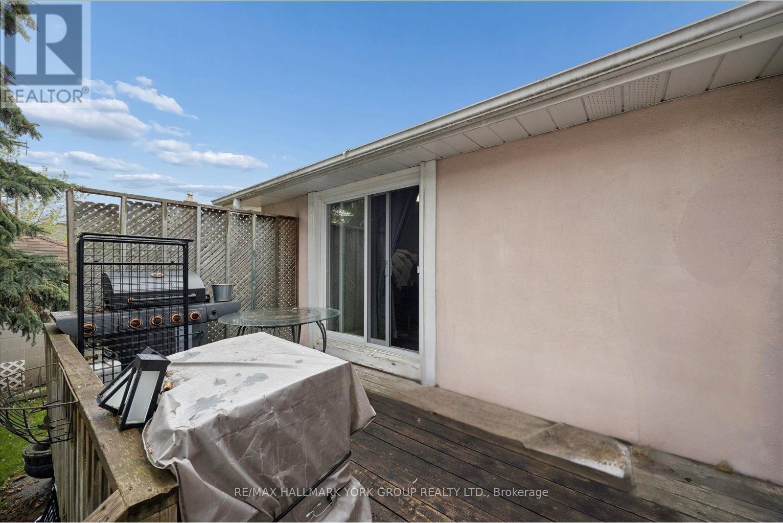 226 CROMWELL AVENUE - 8