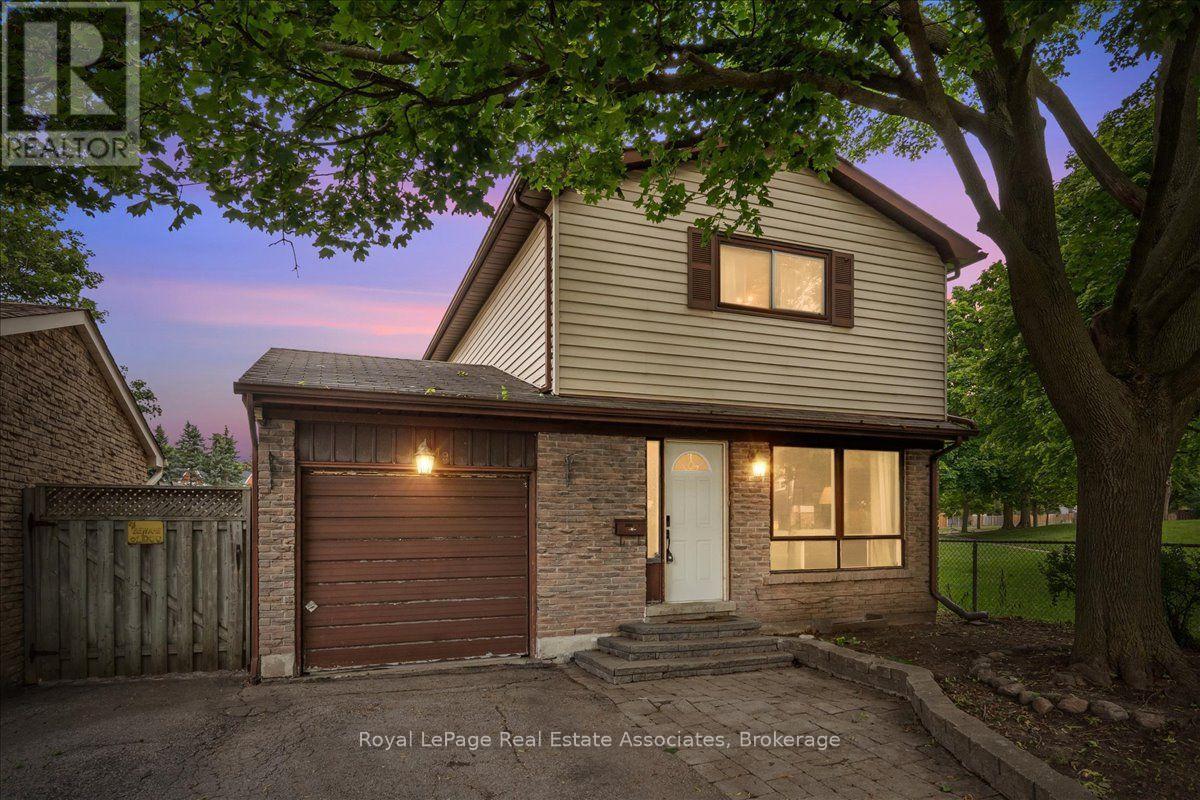 19 HARRISON COURT - 1
