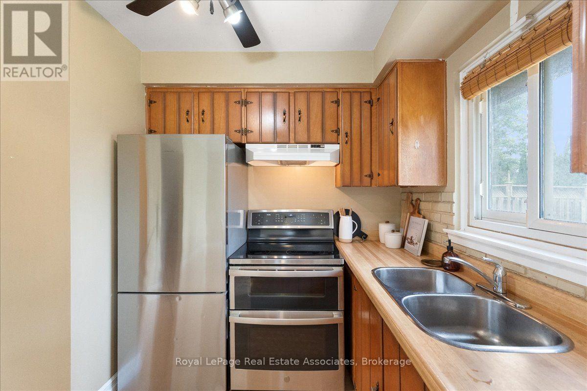 19 HARRISON COURT - 14