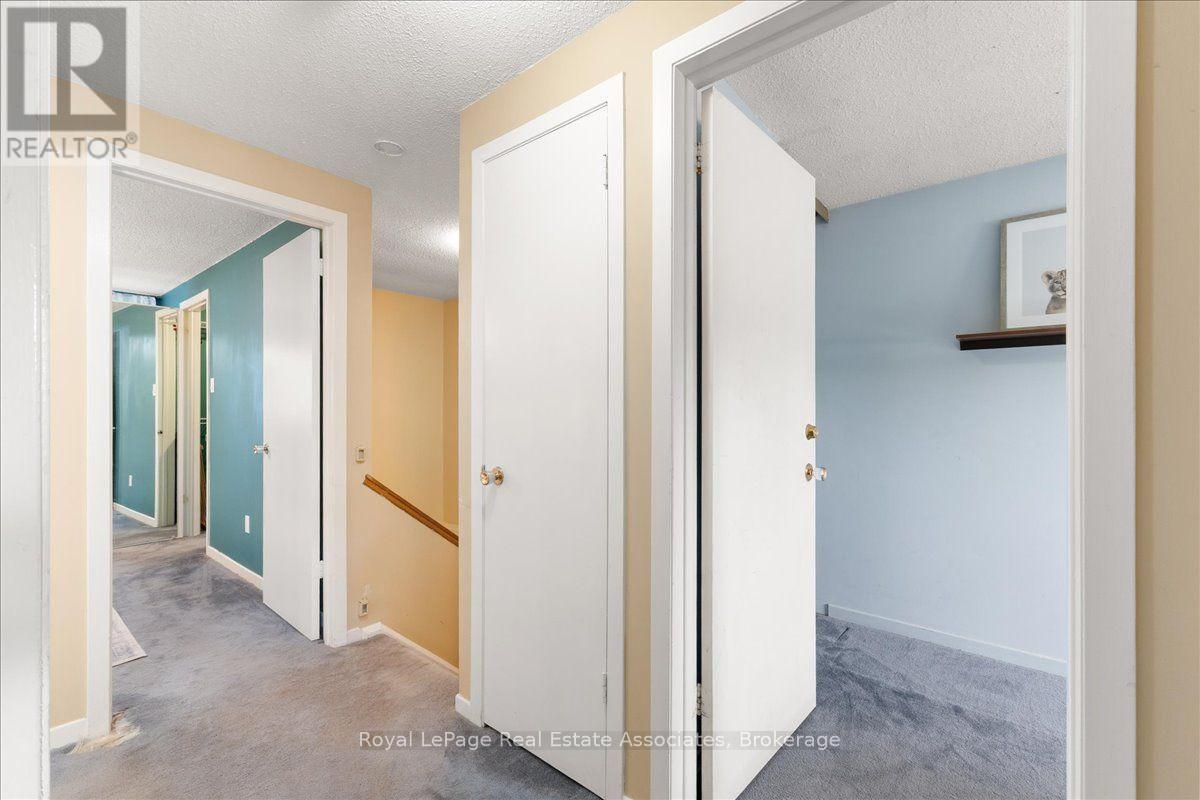 19 HARRISON COURT - 21