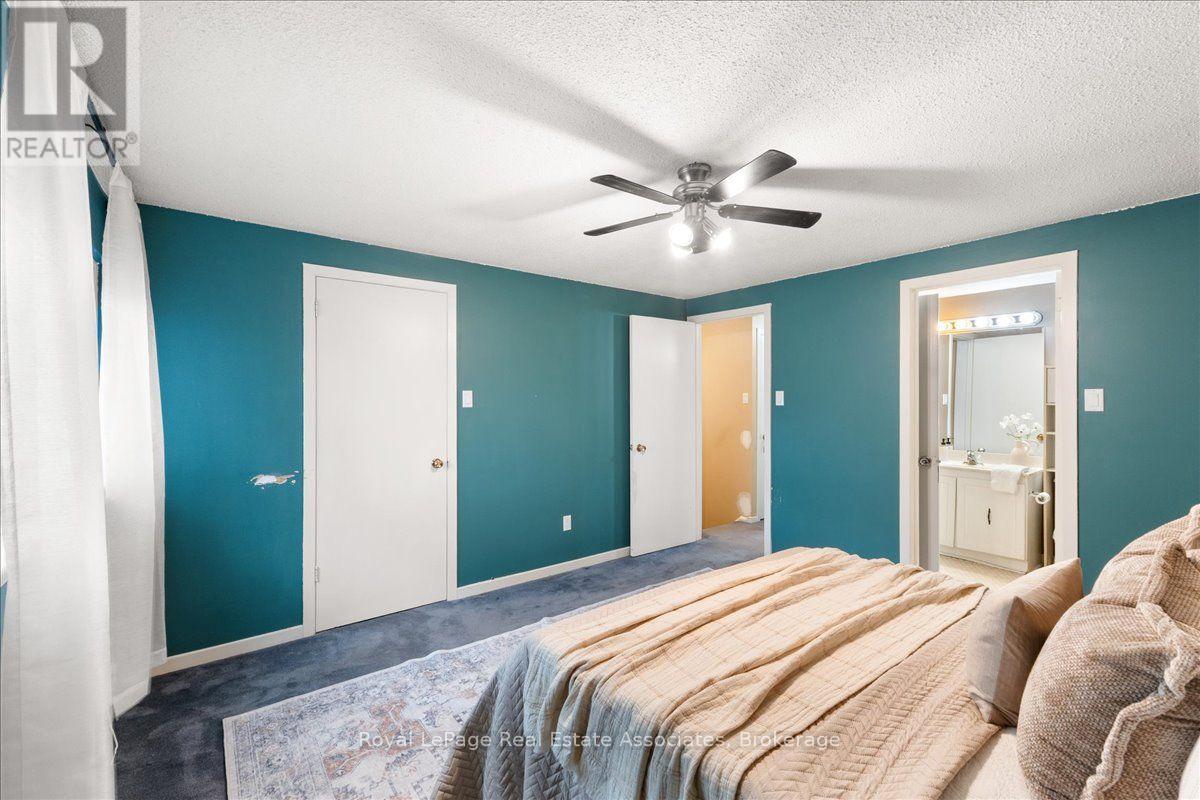 19 HARRISON COURT - 24