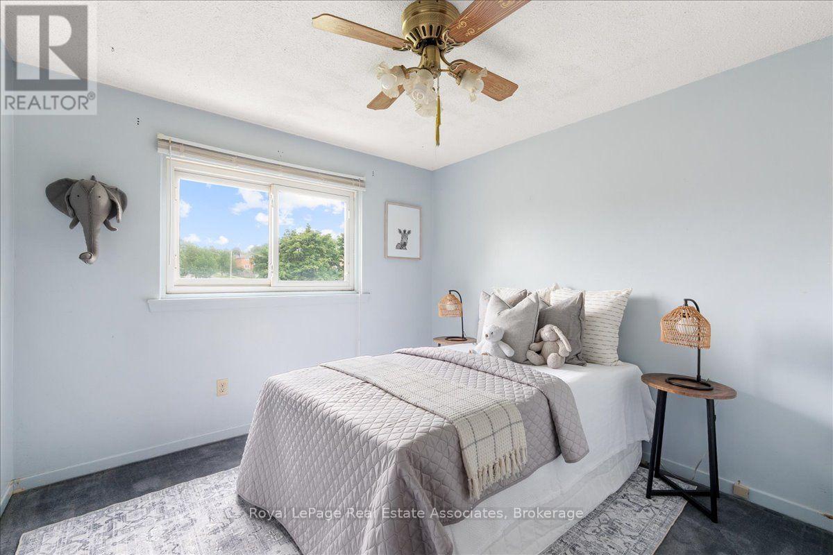 19 HARRISON COURT - 25