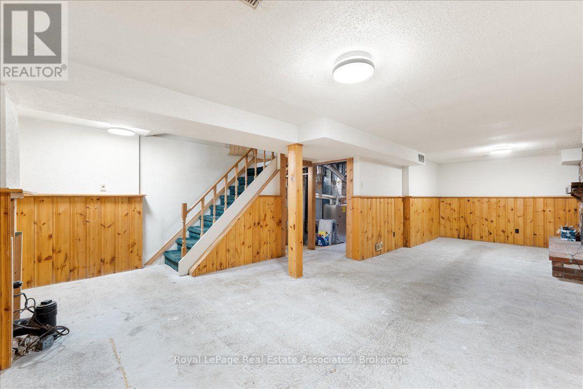 19 HARRISON COURT - 30