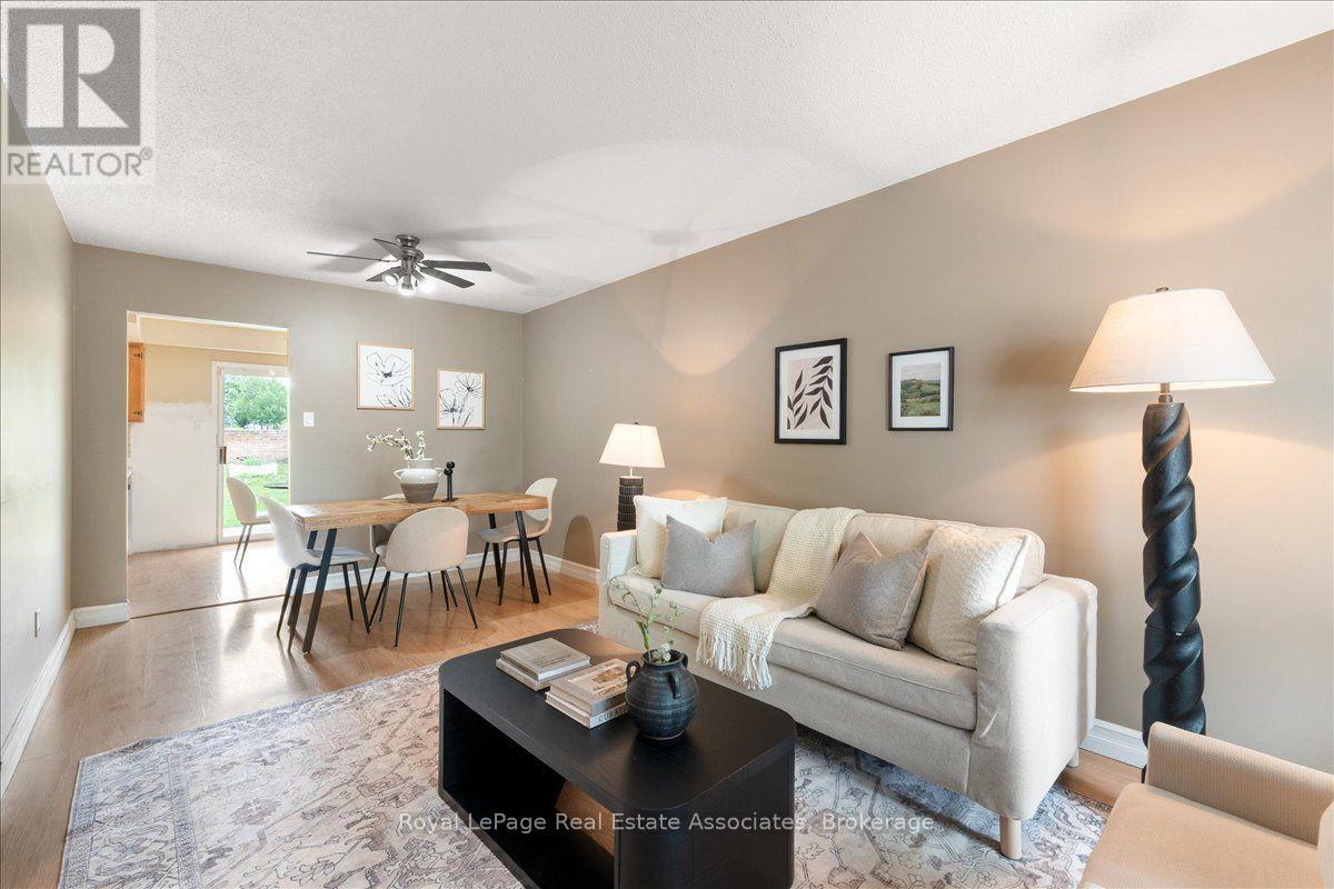 19 HARRISON COURT - 4