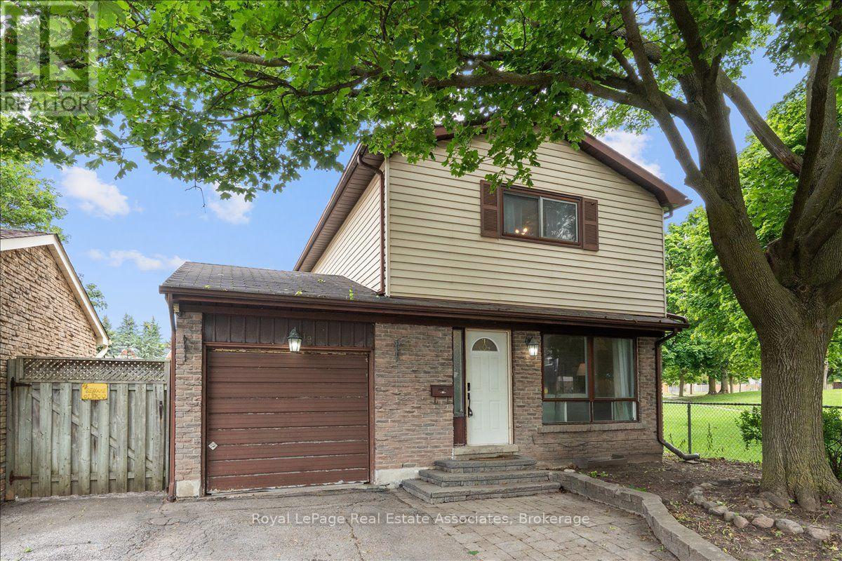 19 HARRISON COURT - 44