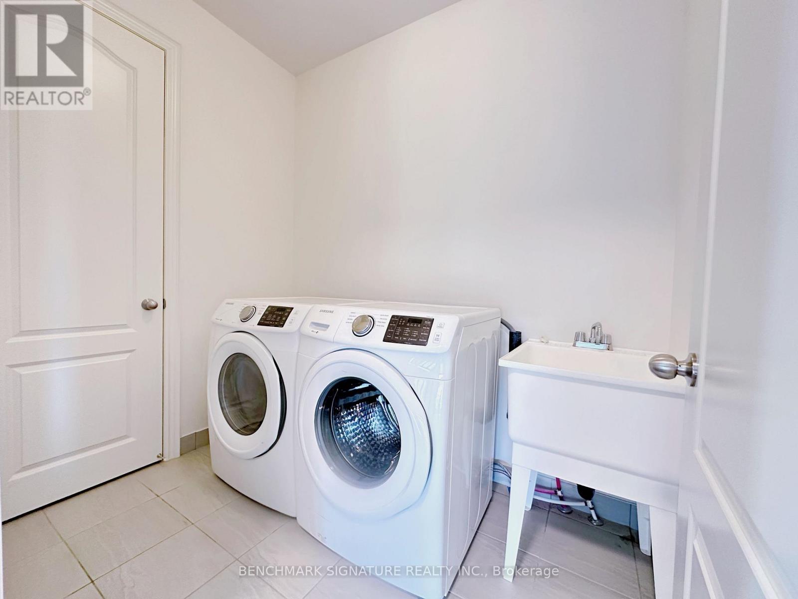 2481 BANDSMAN CRESCENT - 27