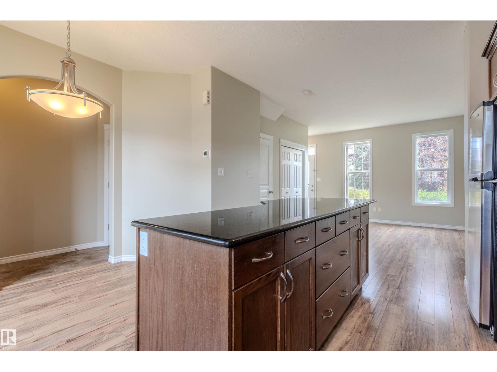 9812 104 AV — photo 8