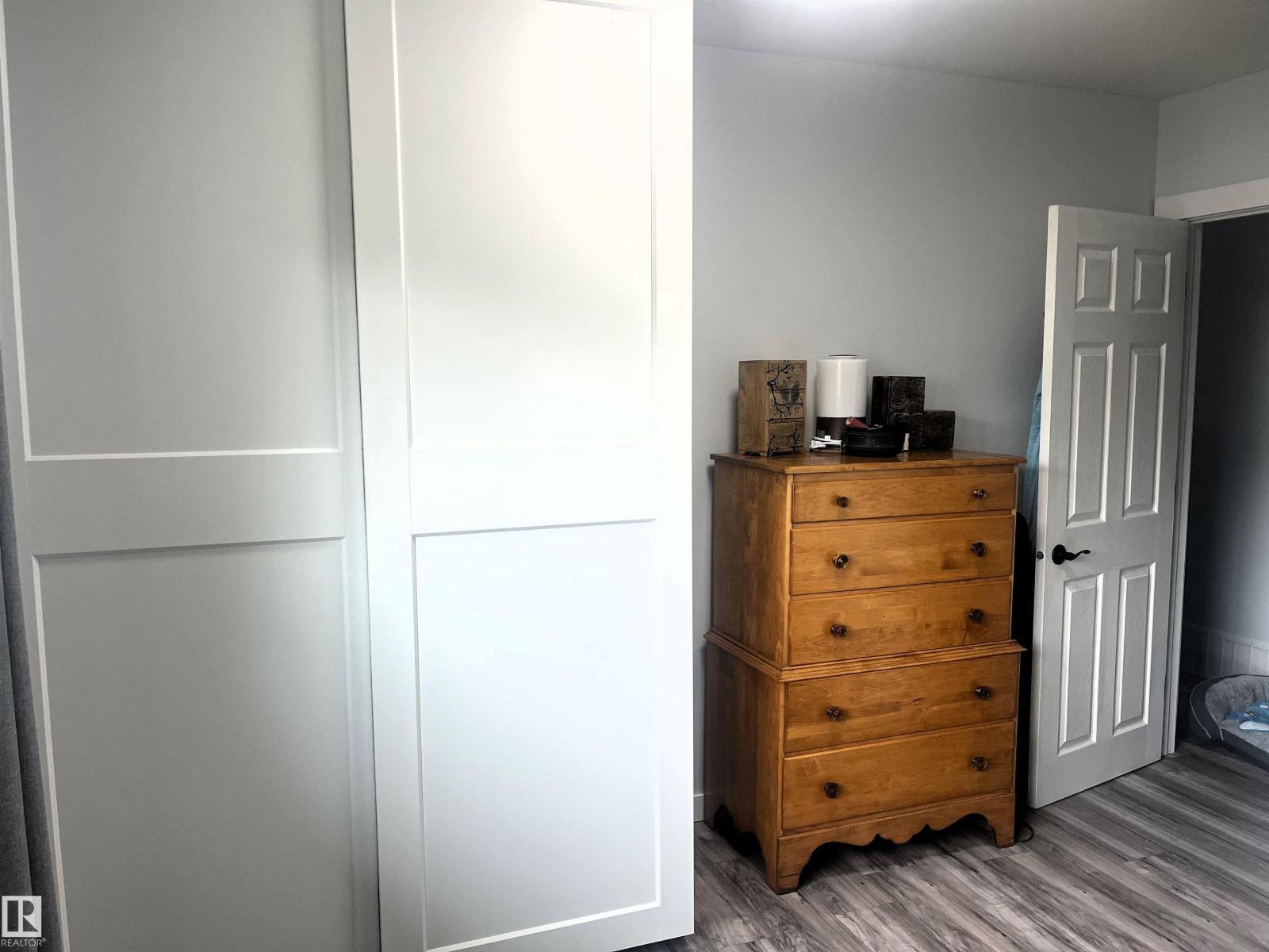 4812 47 St - photo 5