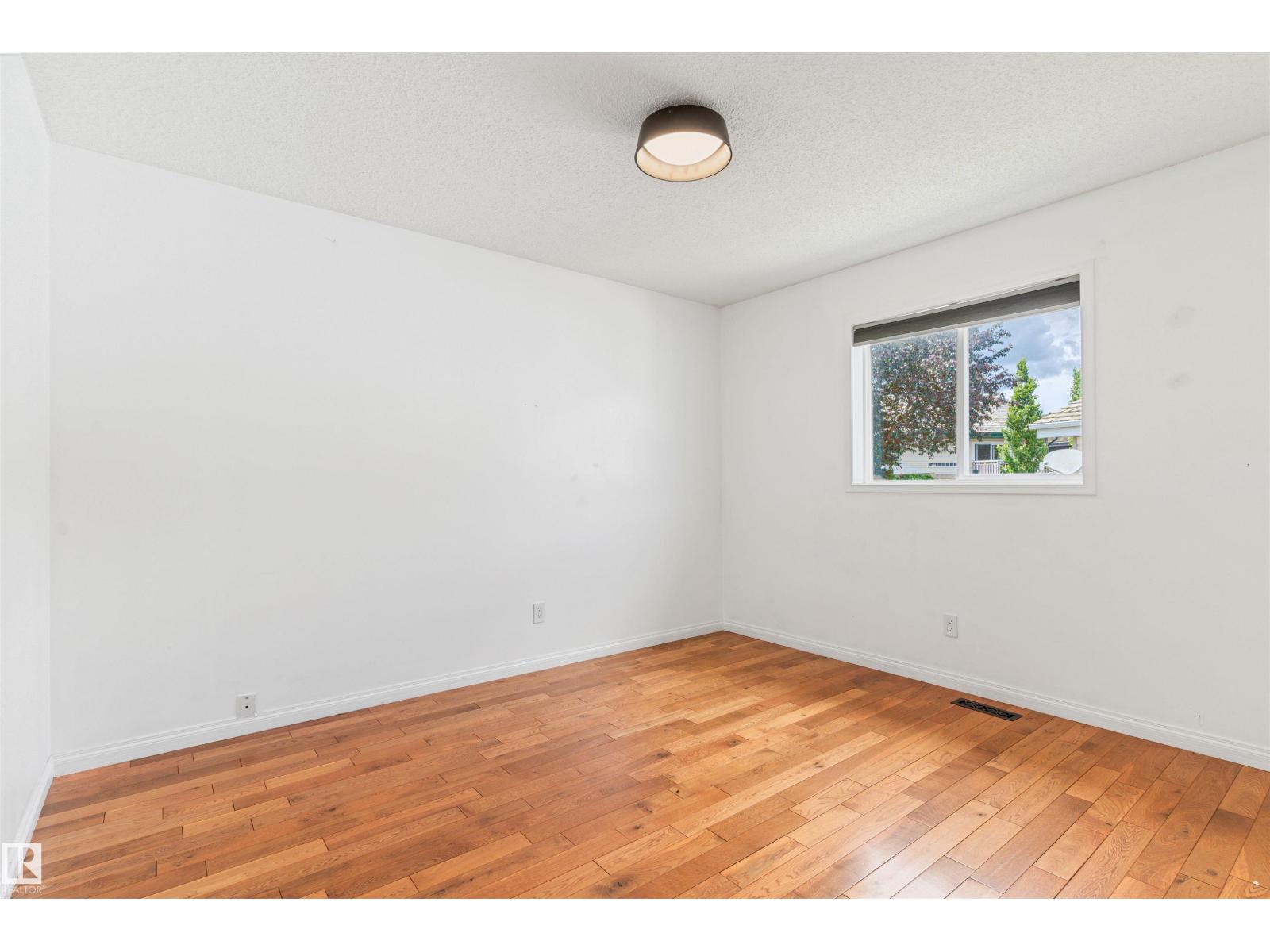 421 BLACKBURN DR E SW - 20