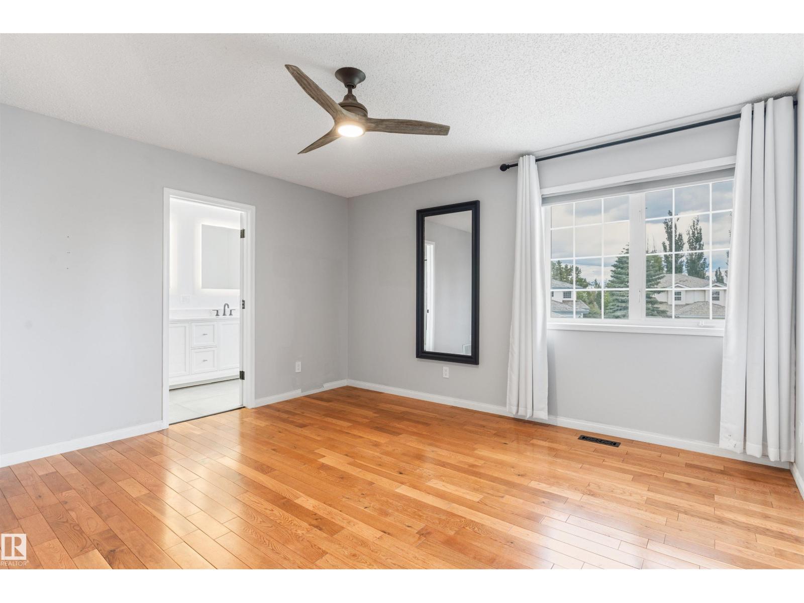 421 BLACKBURN DR E SW - 24
