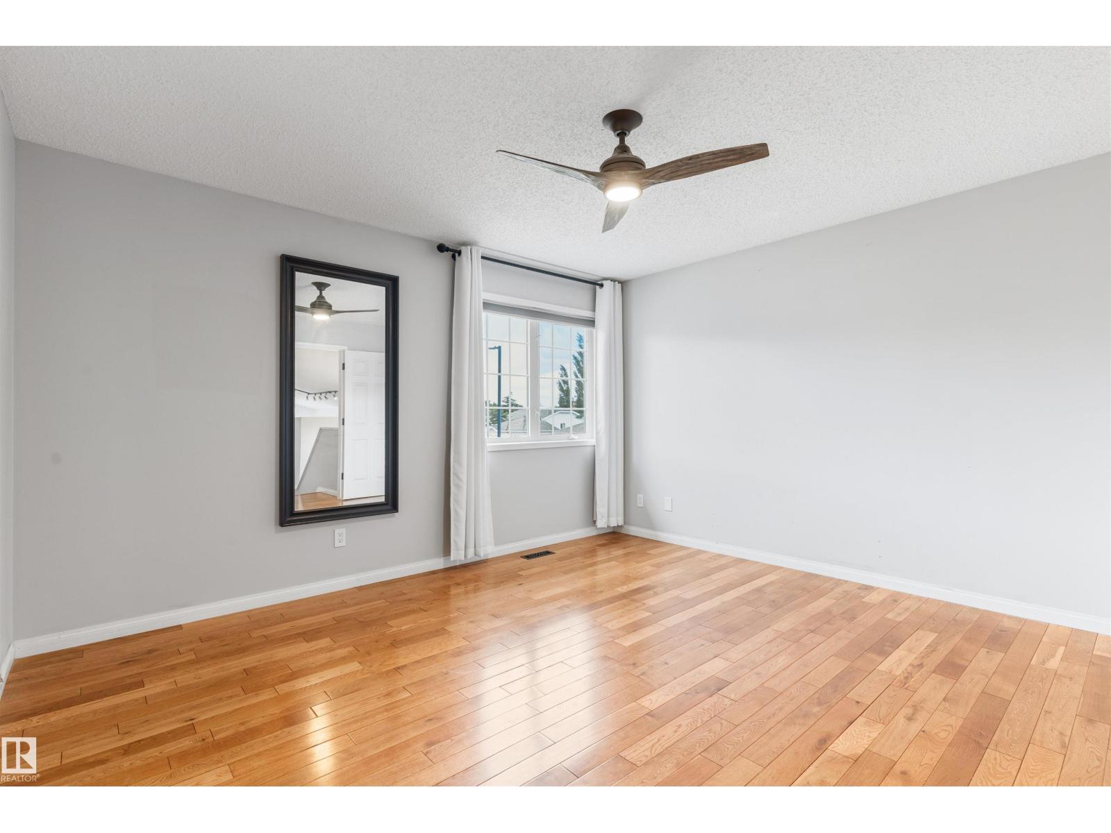 421 BLACKBURN DR E SW - 25