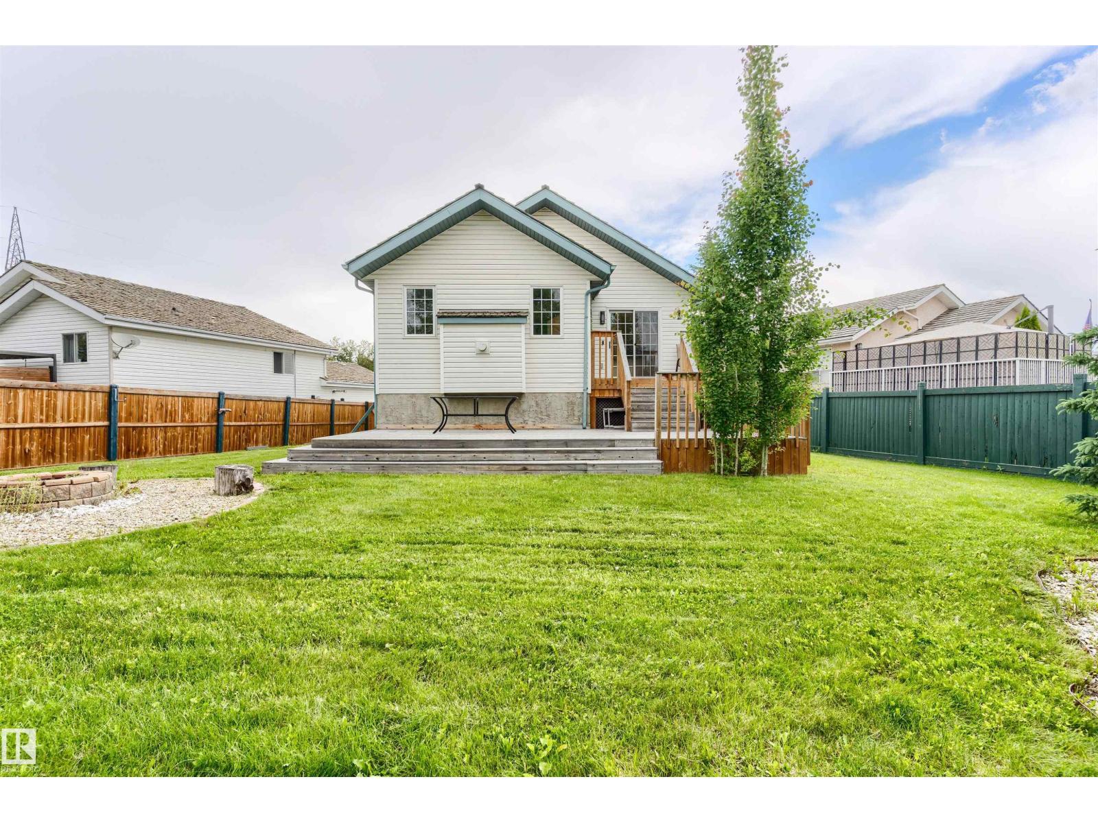 421 BLACKBURN DR E SW - 43