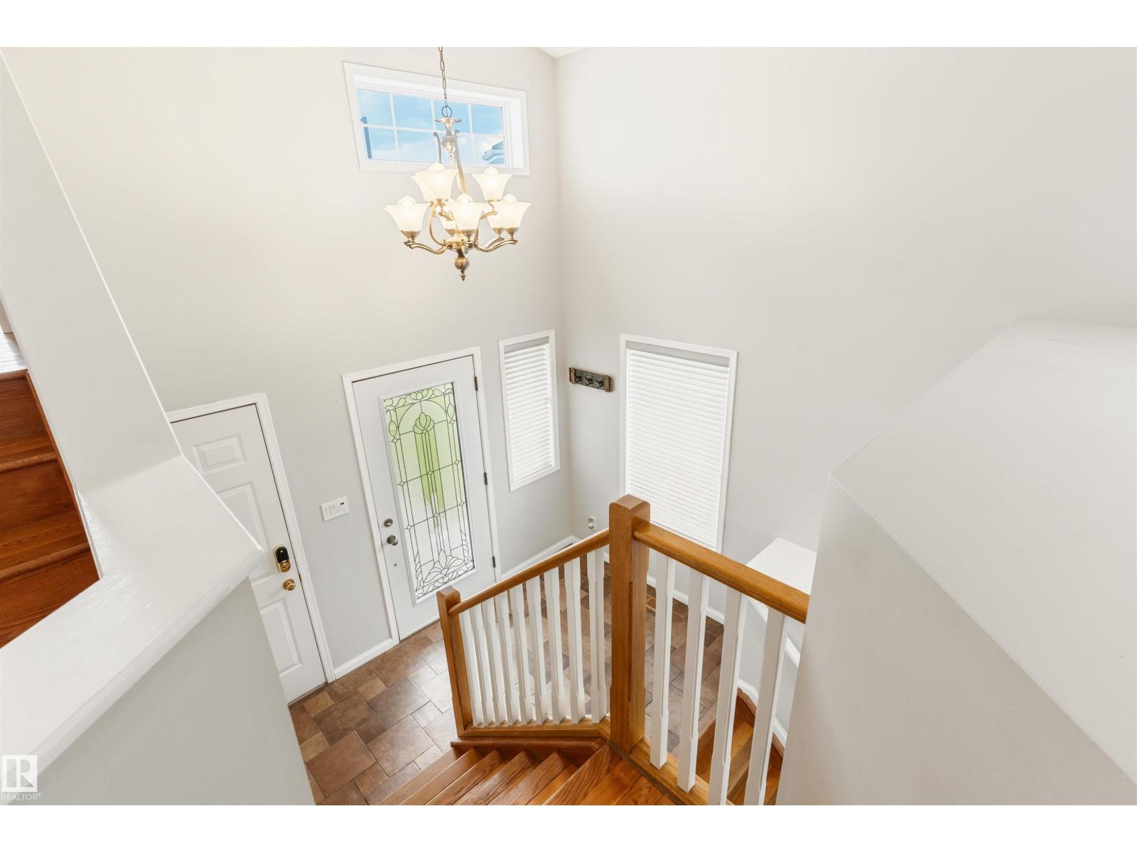421 BLACKBURN DR E SW - 6