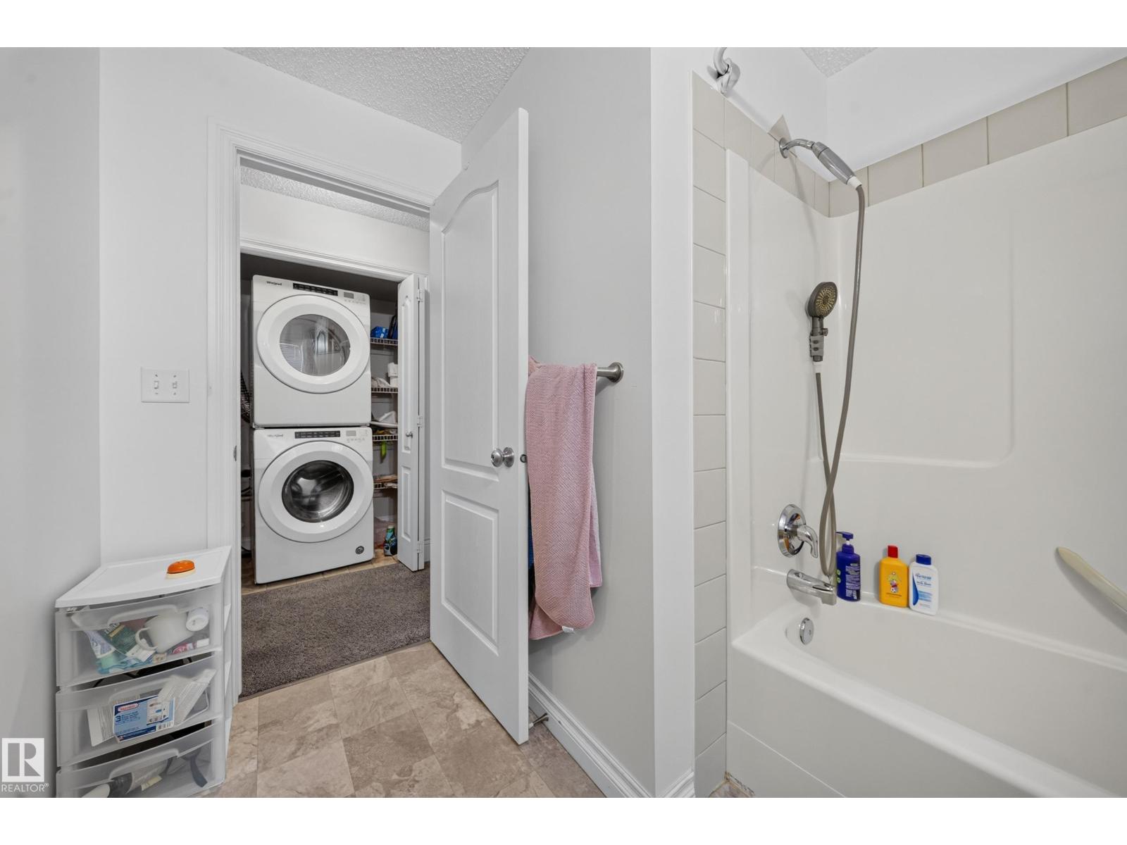 #32 12050 17 AV SW - 21