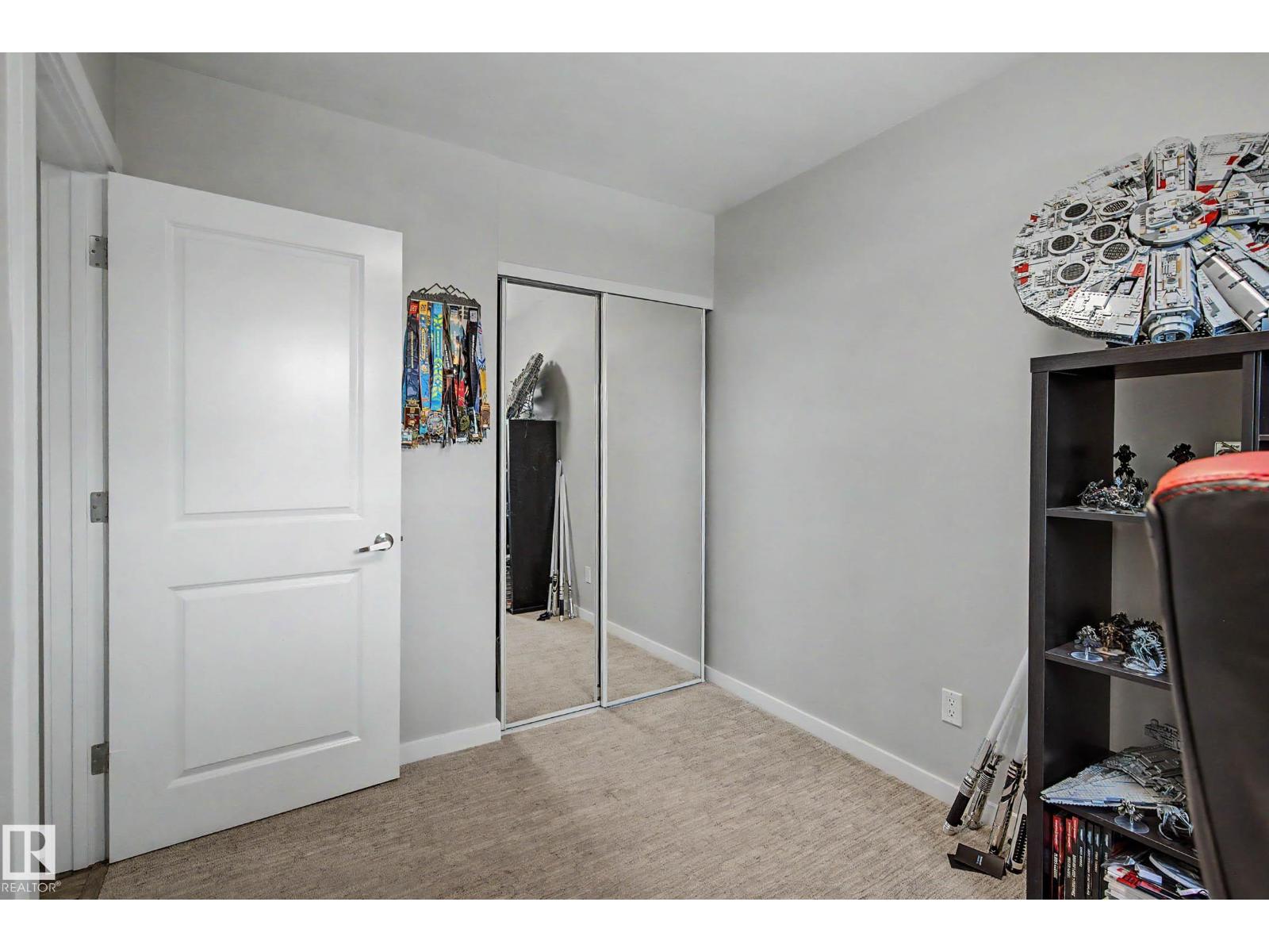 5407 106 AV NW - 20