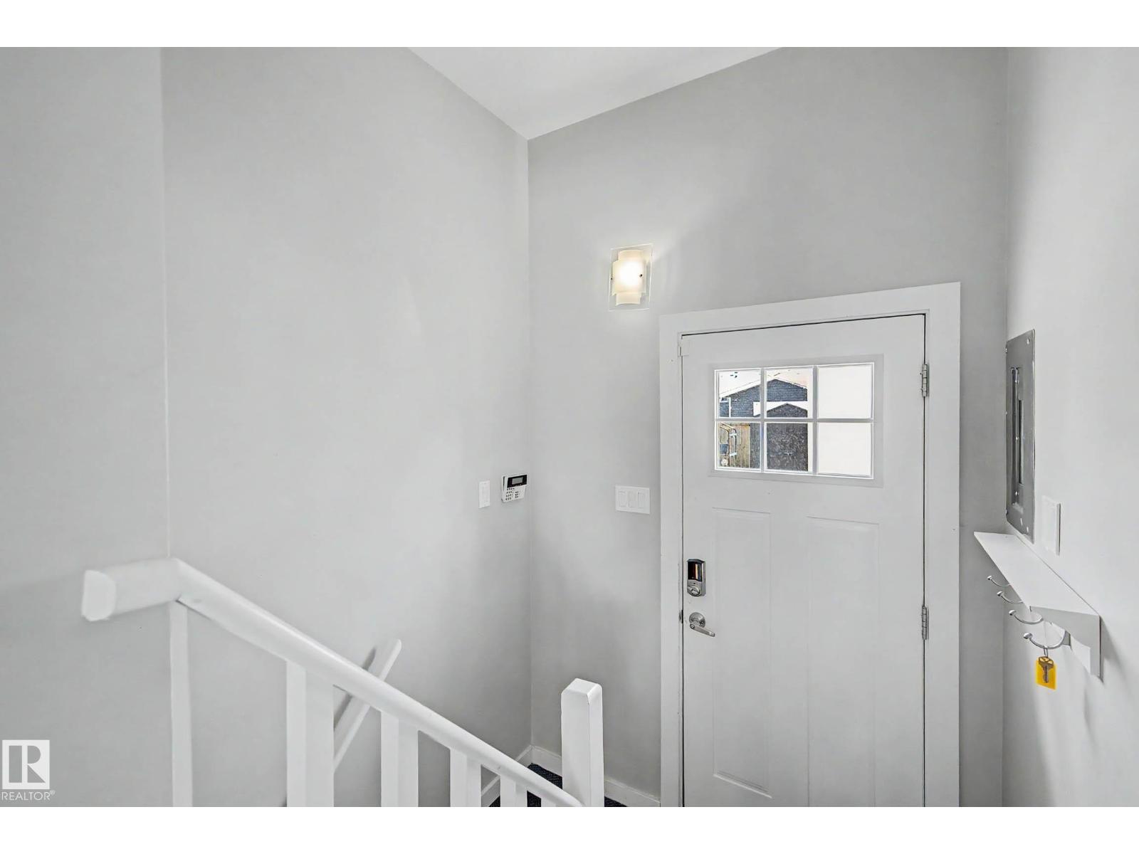 5407 106 AV NW - 22