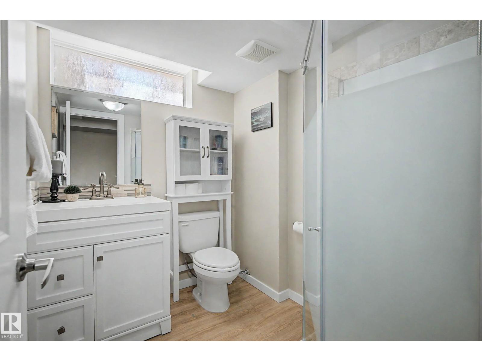 5407 106 AV NW - 30
