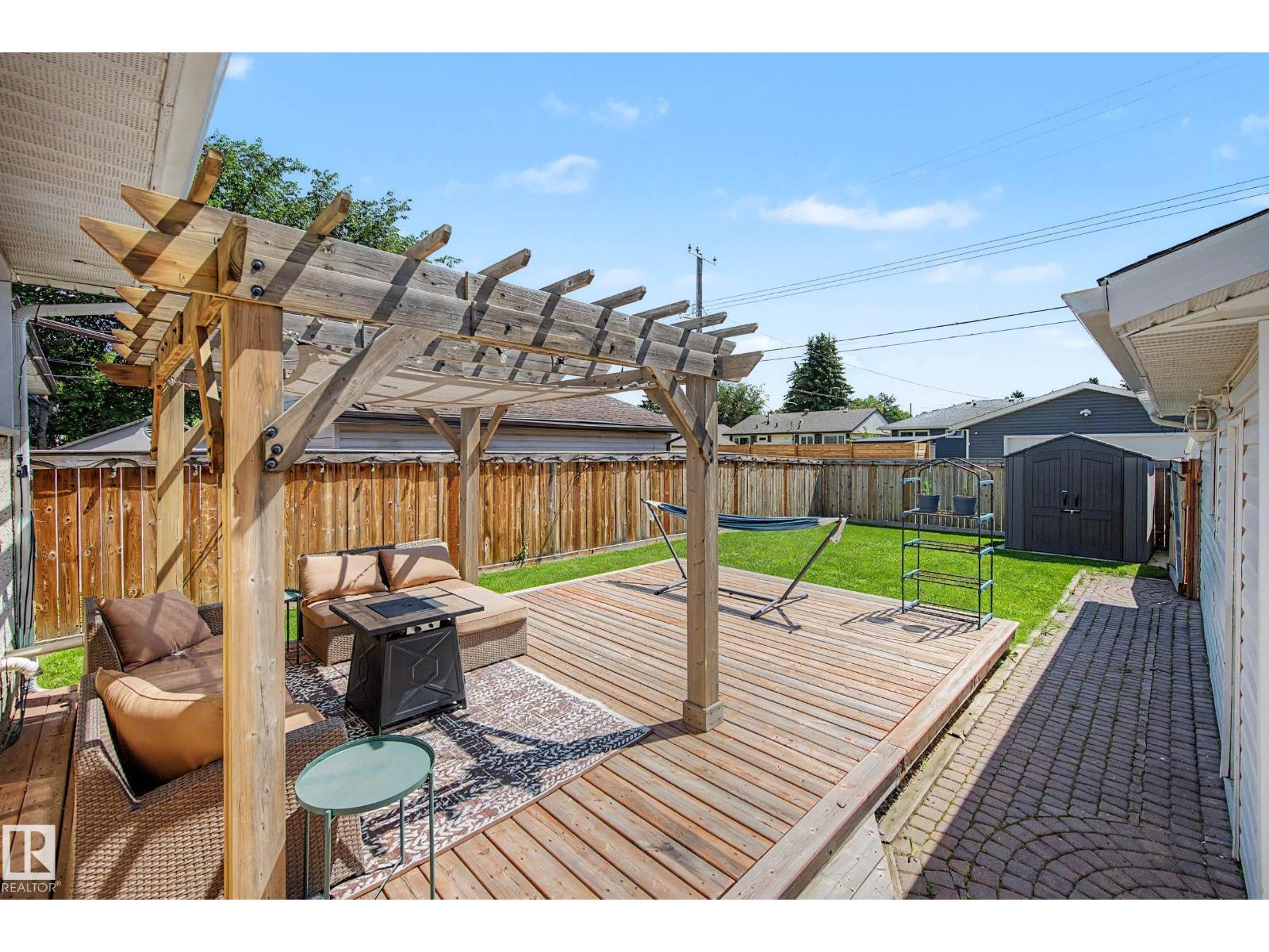 5407 106 AV NW - 32