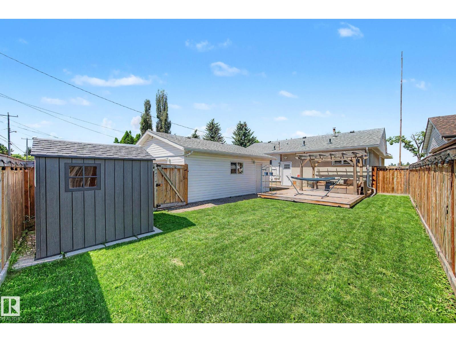 5407 106 AV NW - 33