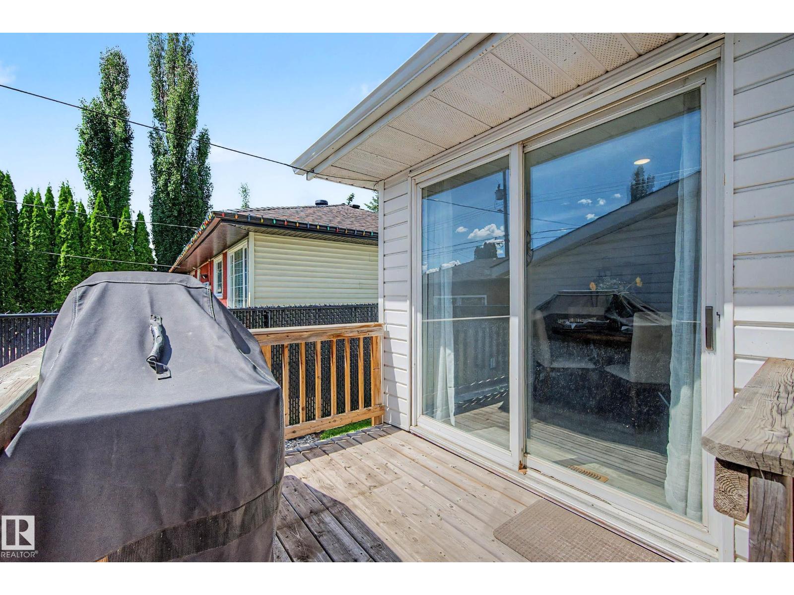 5407 106 AV NW - 39