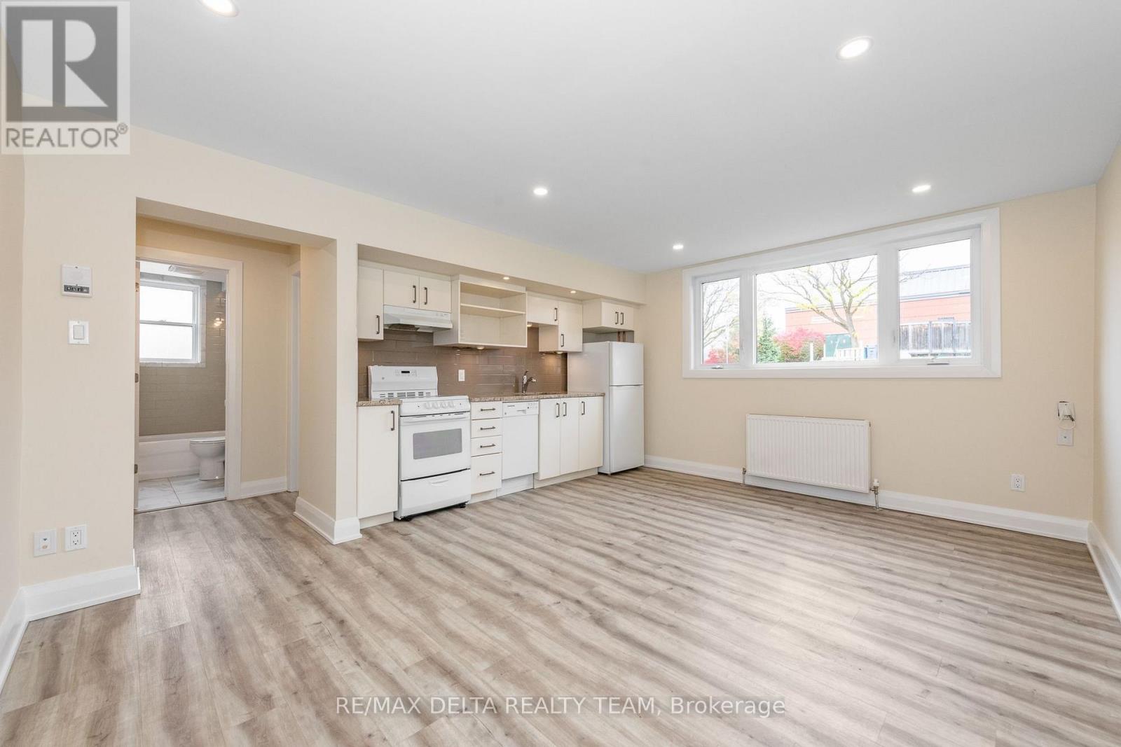1 – 416 DOVERCOURT AVENUE, Ottawa. Luxury613. By Peter Sagos - Image 6