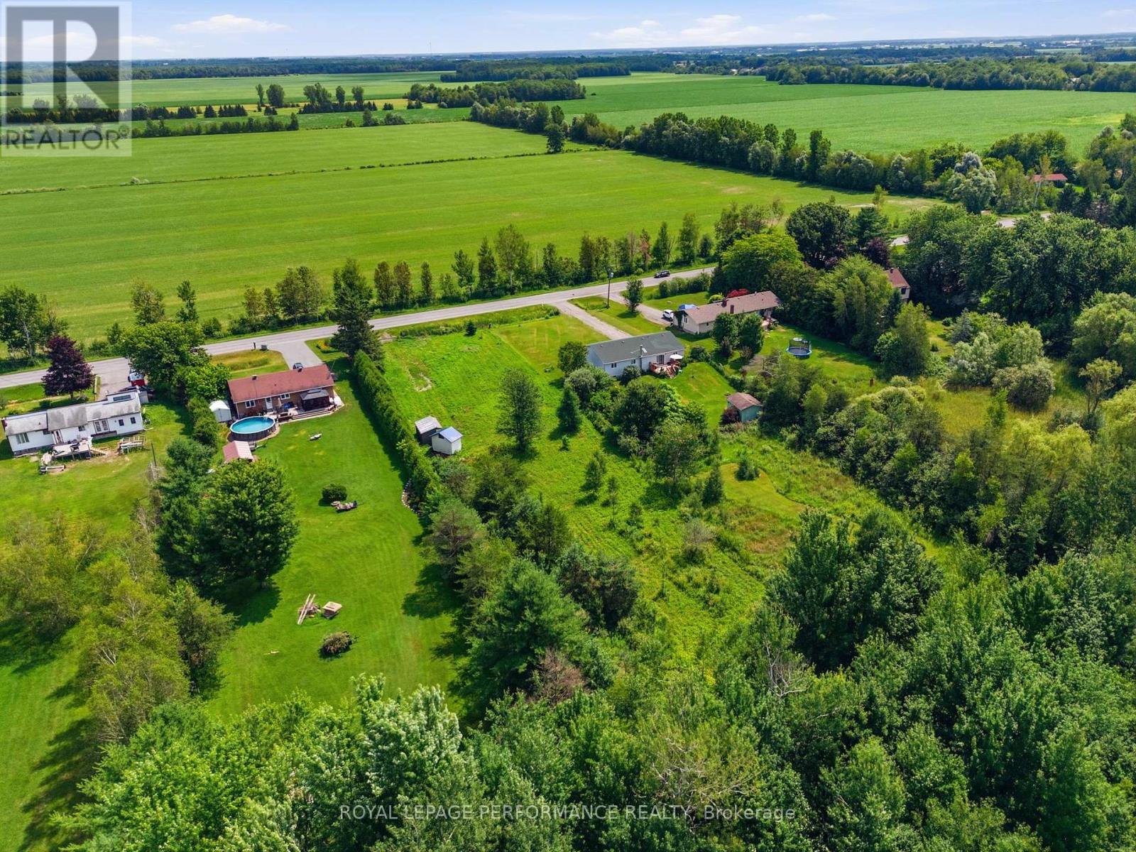 1005 Montee Lebrun Sud Road E