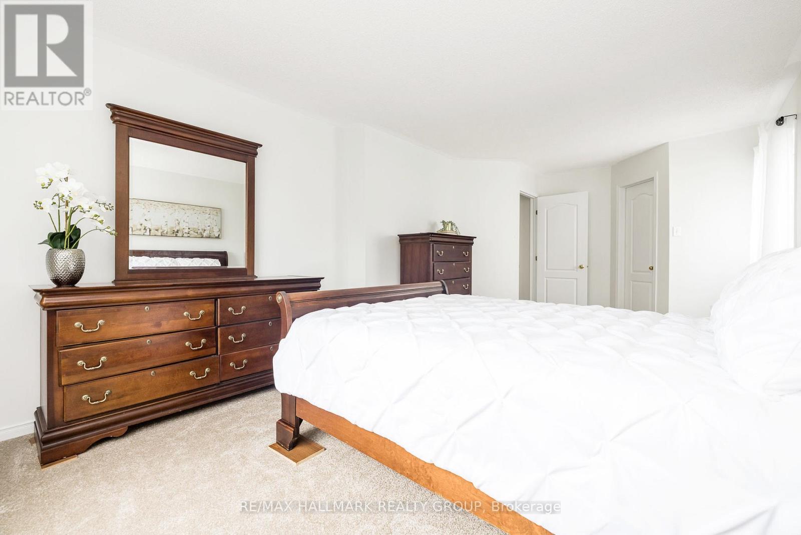 702 MALEY STREET - Image 24