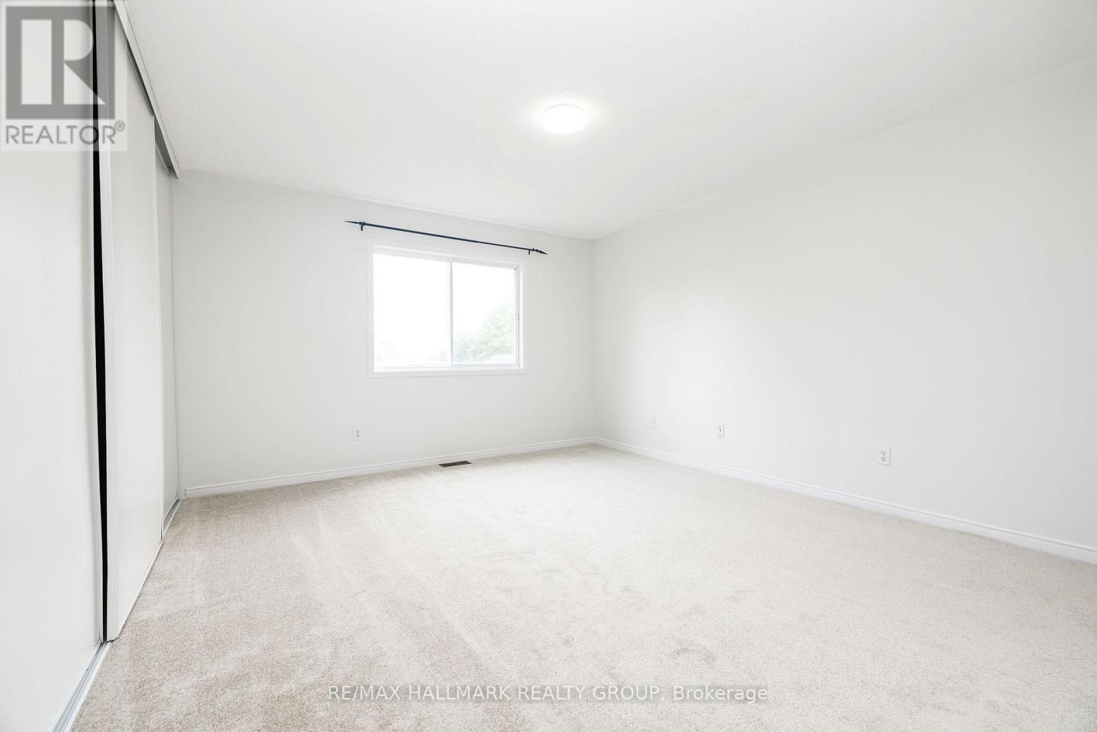 702 MALEY STREET - Image 27